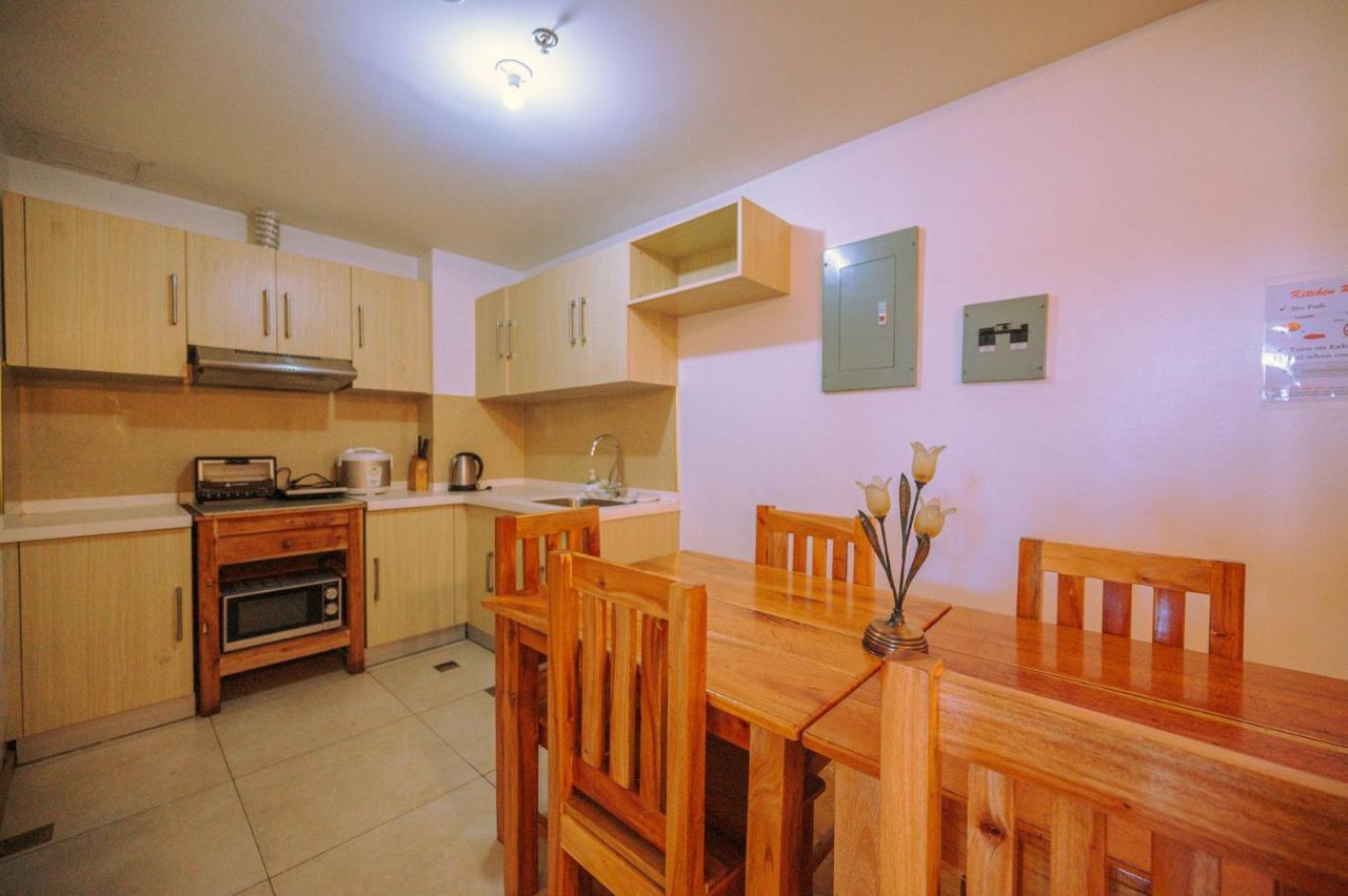 Cedar Peak Condo - Close To Session Road City Center Baguio City Exteriör bild
